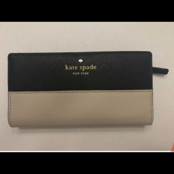 Kate spade medium sized wallet - Picture 1 of 4